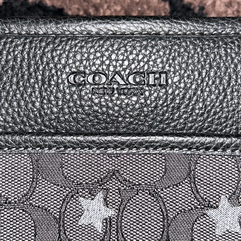 Coach Men’s crossbody messenger bag - Picture 4 of 10